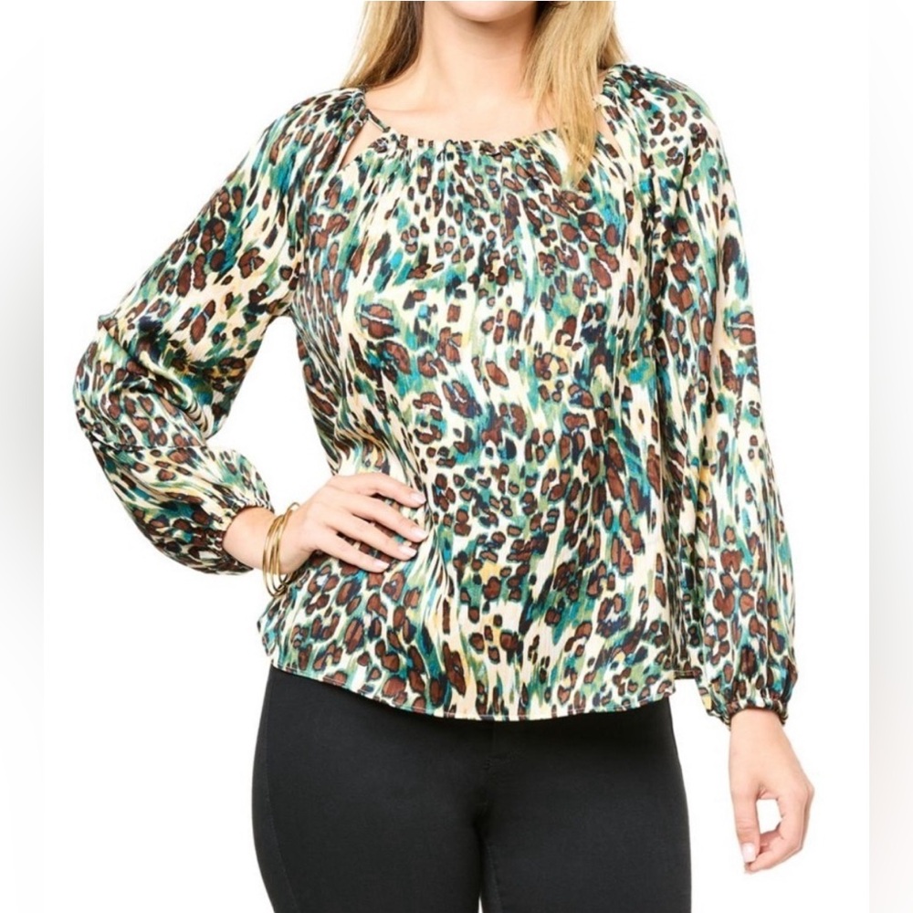 Jessica Simpson  Laya Blouse In Cheetah Ferns-Powder Puff Size XL $79.50 MSRP